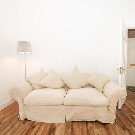 Apartment 2 เซาท์ซี ภายนอก รูปภาพ